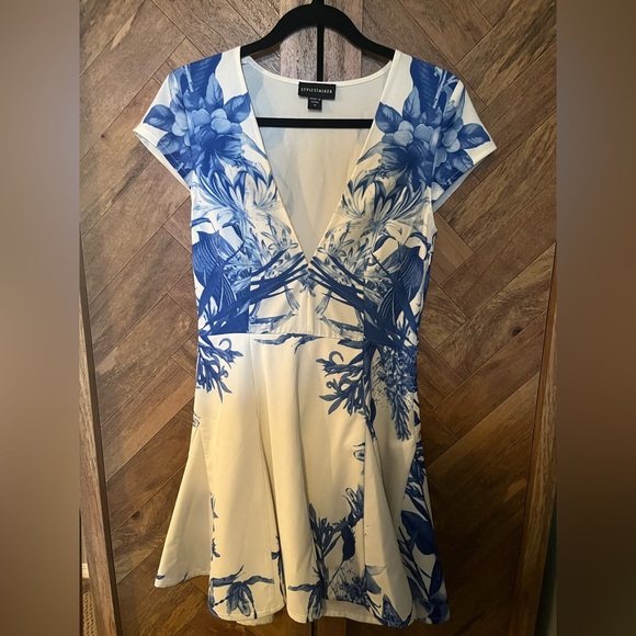 Stylestalker Skater Dress - Picture 3 of 4